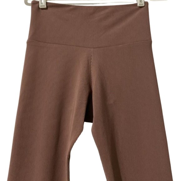 ONZIE Ribbed Yoga Leggings - Size Medium - Picture 8 of 14